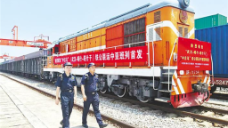 出海通道越來越多 外貿成色越來越新 前7個月湖北省進出口總值增長近三成