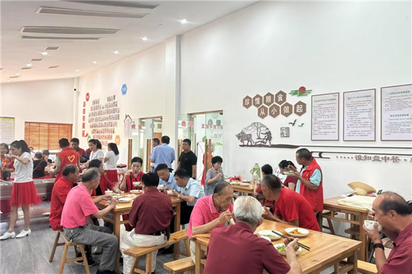 湖北谷城：“四位一體”盤活農村養老_fororder_圖片1