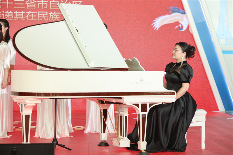 長江為媒中西和鳴！天河機場新年音樂會首演《遇見長江》_fororder_6