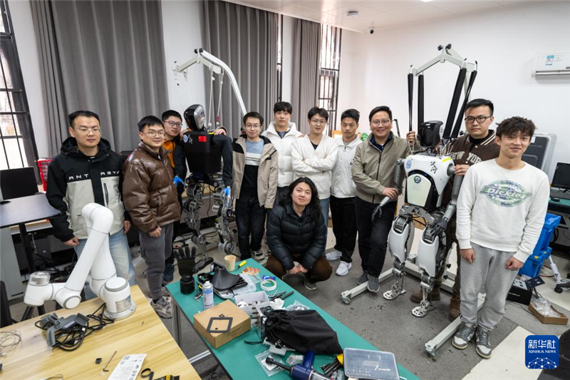 湖北：新生代科研力量助推人形機器人加速成長_fororder_202507018de6a4db5aa547c1965d82e8608b1946_20250701cf4b0b240a704094a065dcddeff18321