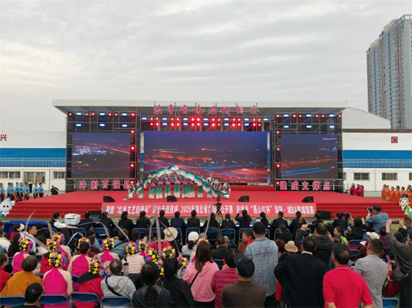 “應舞飛揚”湖北省廣場舞公開賽（孝感應城站）收官_fororder_fd4994807d1348448c7eee4d94f802f5