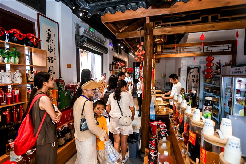 “這是活著的古城！”文旅大V跨越千年 探訪襄陽古城、北街、管家巷_fororder_53f4e54cca744e589c1851b61fb4ea14