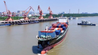 “湖北造”出海再添新通道 武漢經開港首條直達日韓航線開通