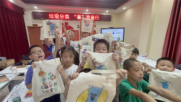 武漢市青山區：垃圾分類宣傳出新招 “小小宣傳員”上崗_fororder_圖片4