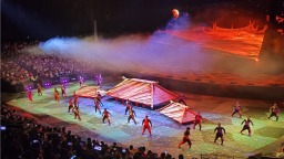 從“水秀”爆滿到夜賞長江，武漢憑“夜遊IP矩陣”躋身暑期全國熱門目的地