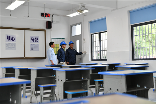 湖北隨州：嚴陣以待保供電 護航學子“追夢路”_fororder_06