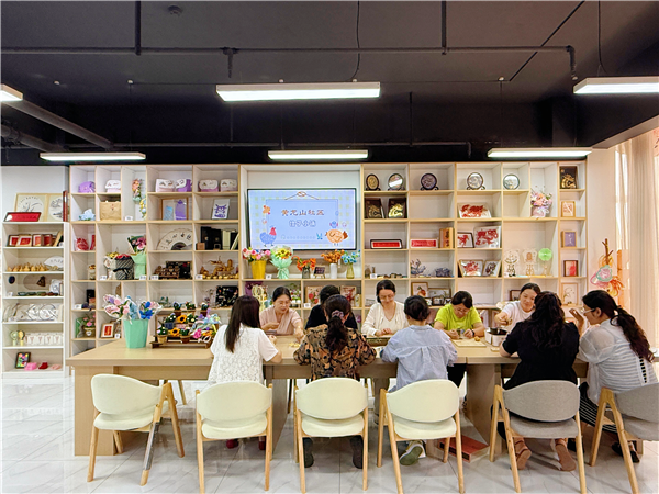 數字口袋裝民意 武漢這位社區書記基層服務玩出AI新花樣_fororder_圖片42