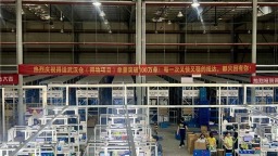 100萬單！這些“跨境購”潮品從光谷發貨