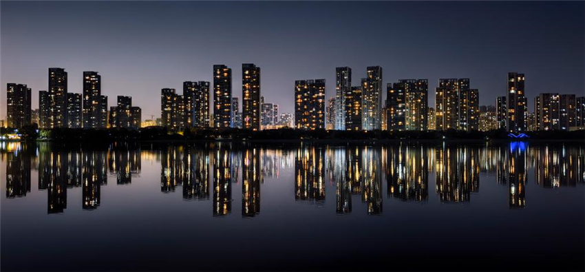 武漢：秋水明落日 流光溢江城_fororder_20251023d9903873eb9549058e5aba71a2897b8a_6f2a818dda83420c920383e7bf8b291e