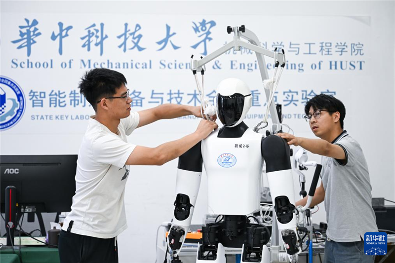 湖北：新生代科研力量助推人形機器人加速成長_fororder_202507018de6a4db5aa547c1965d82e8608b1946_20250701ddaf4c137b4240ddbcff966534f67ea5