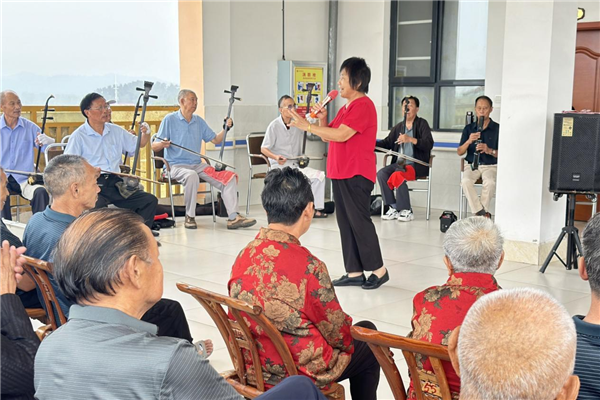 湖北谷城：“四位一體”盤活農村養老_fororder_圖片3