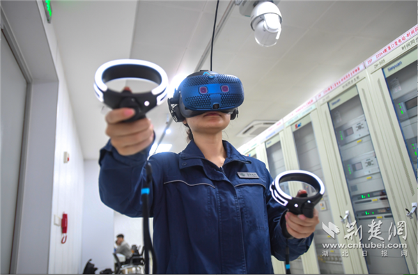 武漢電網迎峰度夏重點工程建設吹響號角，新一代智慧變電站衝刺送電_fororder_微信圖片_20250425161555