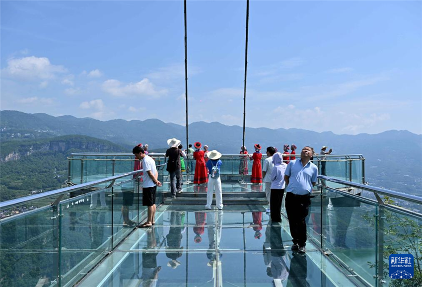 湖北恩施：山水秘境，避暑天堂_fororder_20250708c80362ac0ecb47c3a3d358efe3caa4f1_2025070896ab8012280643db883fc3e85680d395