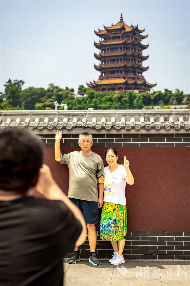 “跟黃鶴樓同框”帶火多條文旅街巷_fororder_04