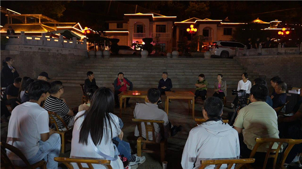 “鄉村夜話”探尋堯治河蝶變路——“年入50萬，我們全家都離不開這座大山”_fororder_01dec5735ee34e79b92dfb6b959fad63