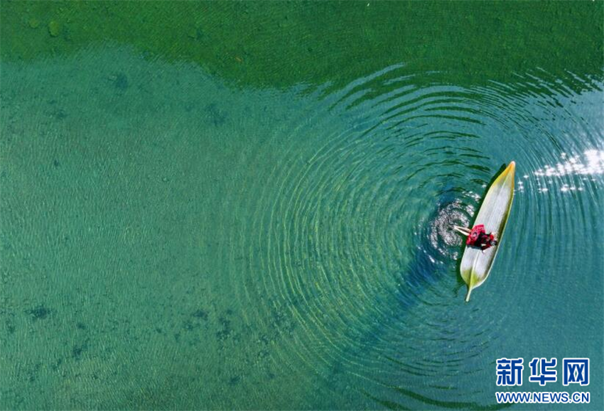 湖北鶴峰：秘境之旅船在空中漂_fororder_202505148c758715a5f543248b115130012e17cc_202505148bfcaa09455543f2ada8c5f7acfa51f1