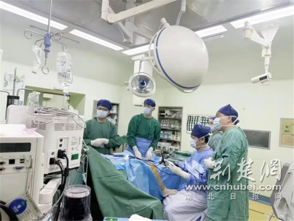 北京權威專家每月定期來荊門坐診 家門口享受國內權威醫療服務_fororder_e150f49b84938326a5e3d8b372837356