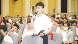 汲取精神力量，勇攀電力科技之巔