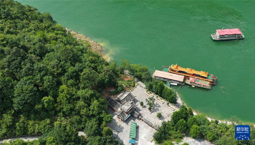 湖北恩施：山水秘境，避暑天堂_fororder_20250708c80362ac0ecb47c3a3d358efe3caa4f1_2025070886abe49b66614d489417c662eee09f6f