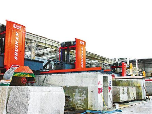 老區工業插上“數字翅膀” 黃岡建成100家先進級智慧工廠_fororder_微信圖片_20250801093744