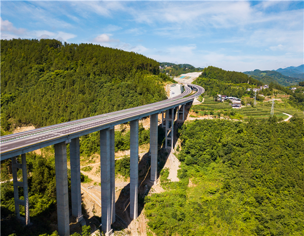 重慶巫雲開高速公路全線建成通車_fororder_圖片19