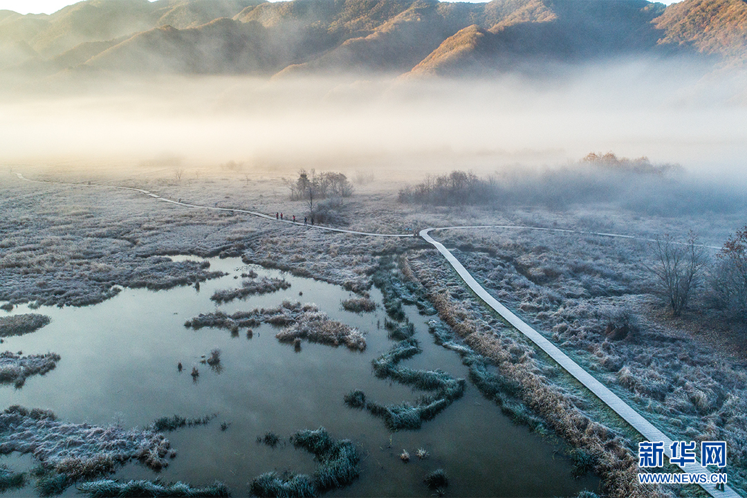 航拍神農架絢麗秋景 大地如同調色盤