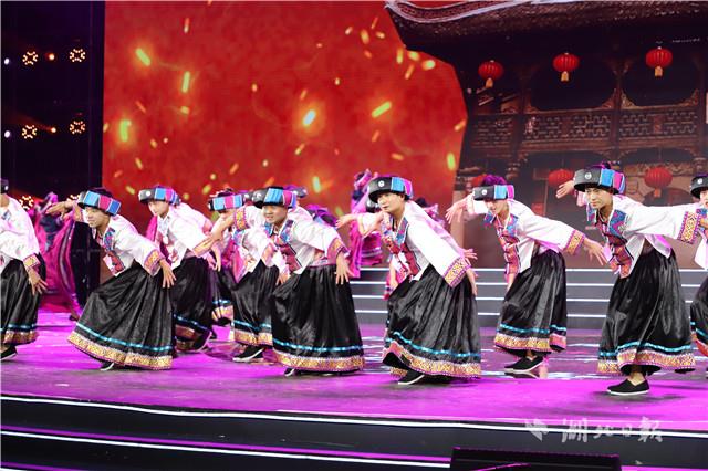 湖北來鳳擺手舞亮相全國廣場舞北京展演