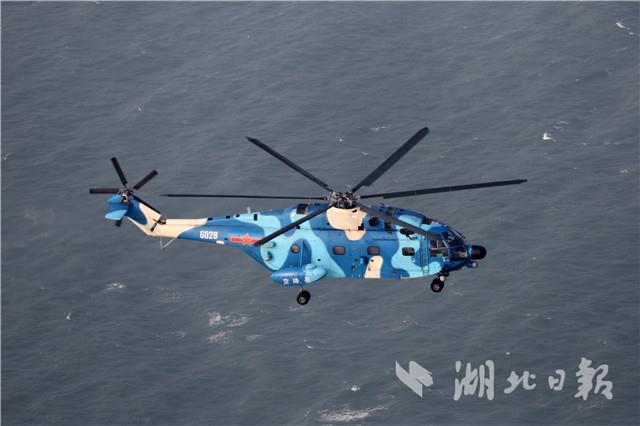 搏擊海空！駐鄂空降兵跨晝夜高強度訓練