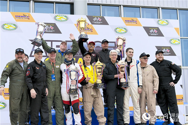 “空中F1”中國首秀 全球14個國飛行員上演空中炫技