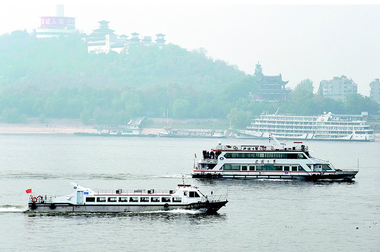 從"過江主力"到"旅遊名片" 武漢輪渡的美麗嬗變