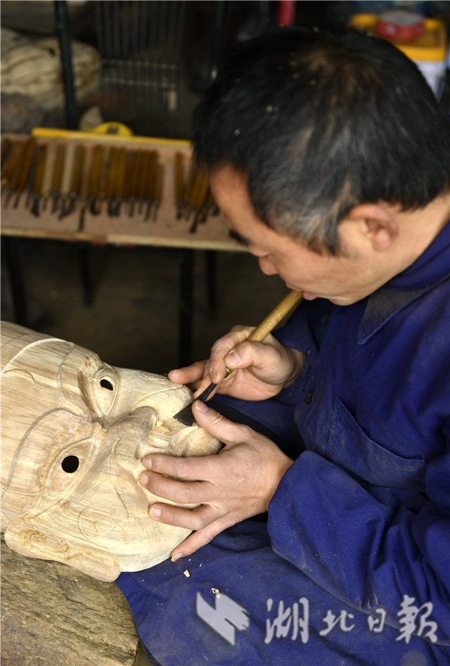 多彩“儺戲面具”的製作與傳承