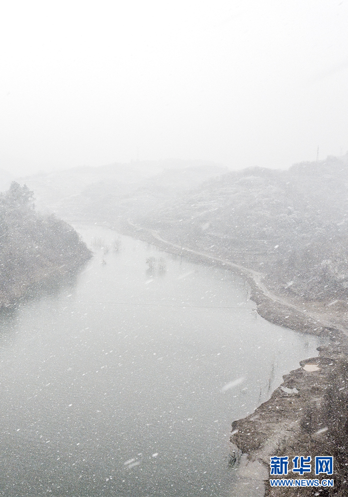 雪飛太極湖 美景如國畫