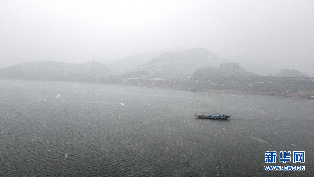 雪飛太極湖 美景如國畫