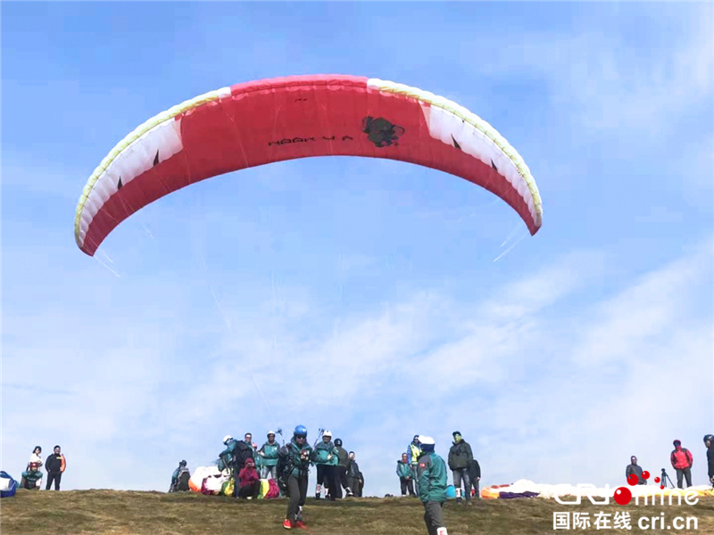 2018全國滑翔傘定點聯賽總決賽在湖北荊門東寶舉行