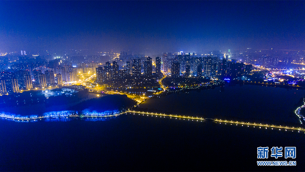 靜夜東湖 絢麗綠道