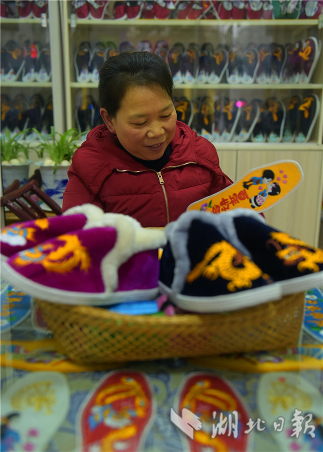 鄂西山區的“非遺工匠坊”