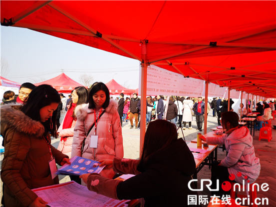 【湖北】【CRI原創】荊門東寶區舉行2019年“春風行動”暨“安家計劃”政策兌現會