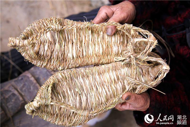 走近十堰非遺名錄——手編草鞋