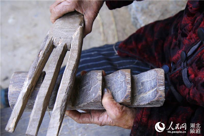 走近十堰非遺名錄——手編草鞋