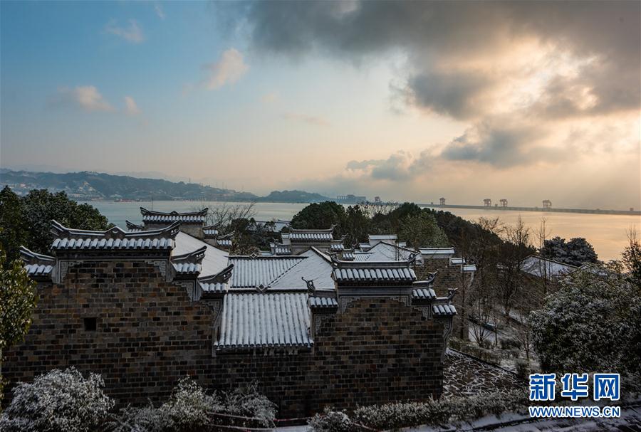 宜昌：雪潤三峽