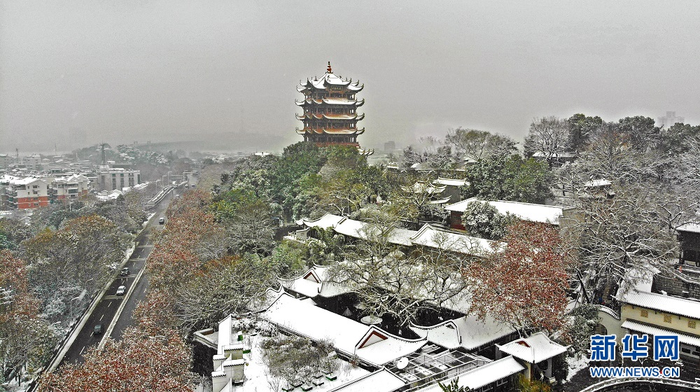 航拍：飛雪黃鶴樓 風景美如畫