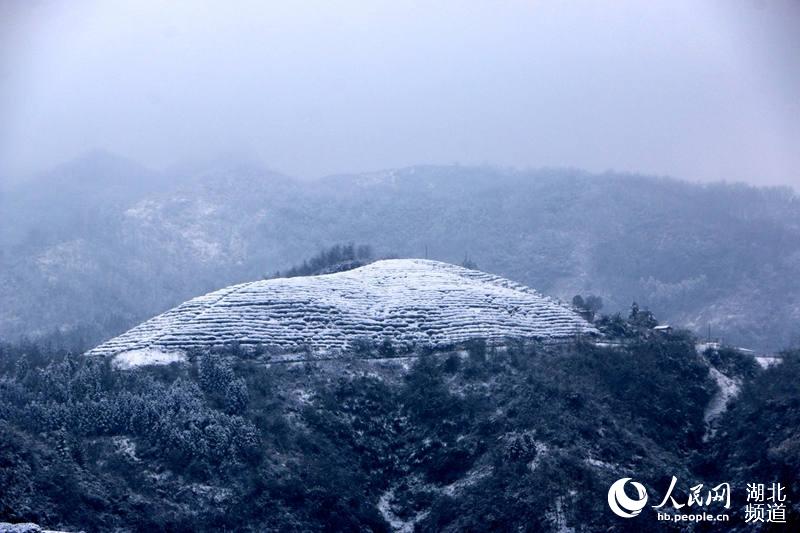 湖北竹山：林海雪原山水美如畫