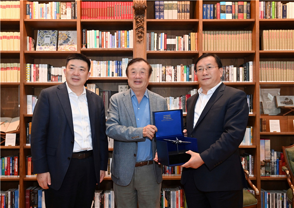 王忠林與華為公司創始人兼CEO任正非座談