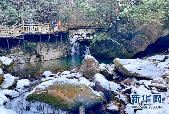 雪後神農架 盡顯靜謐美