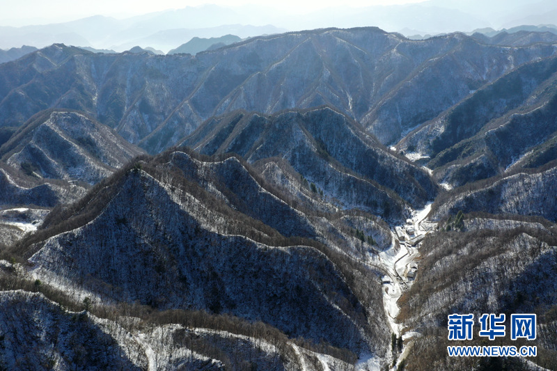 湖北襄陽：雪潤群山 層巒疊嶂