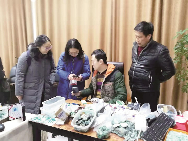 上淘寶，貧困村轉型湖北電商“第一村”_fororder_微信圖片_20210301082355