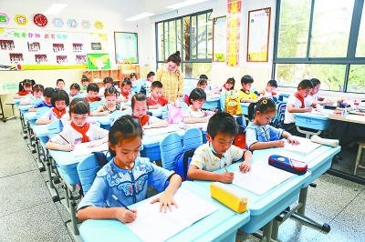 武昌實驗小學倡導“不帶作業本回家”