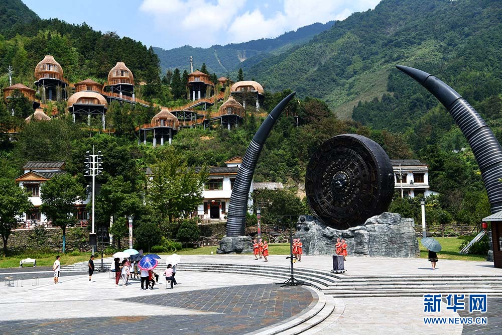 湖北通城內衝古村寨“瑤”身蝶變旅遊名村