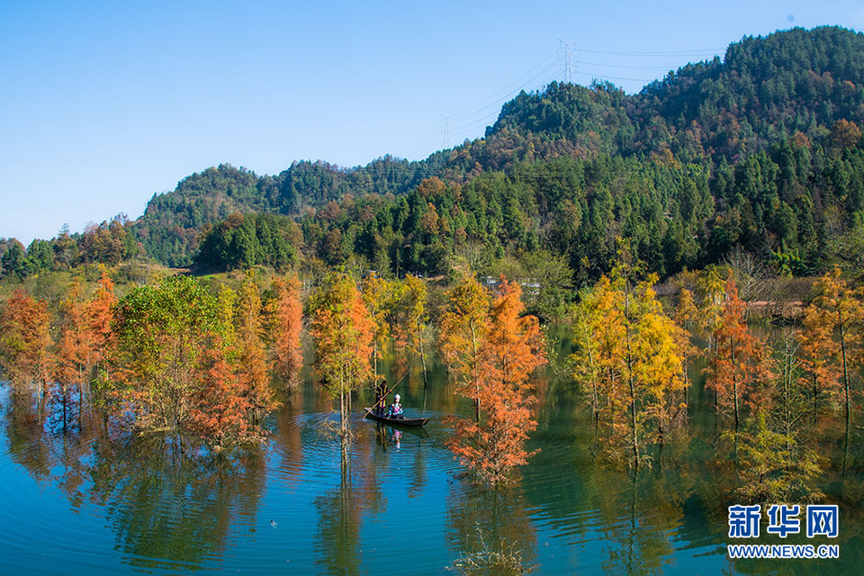 湖北咸豐：多彩唐崖 山水畫卷