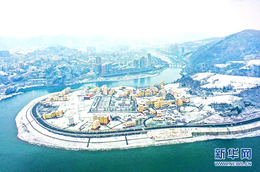 湖北多地迎降雪 雪潤大地美如畫